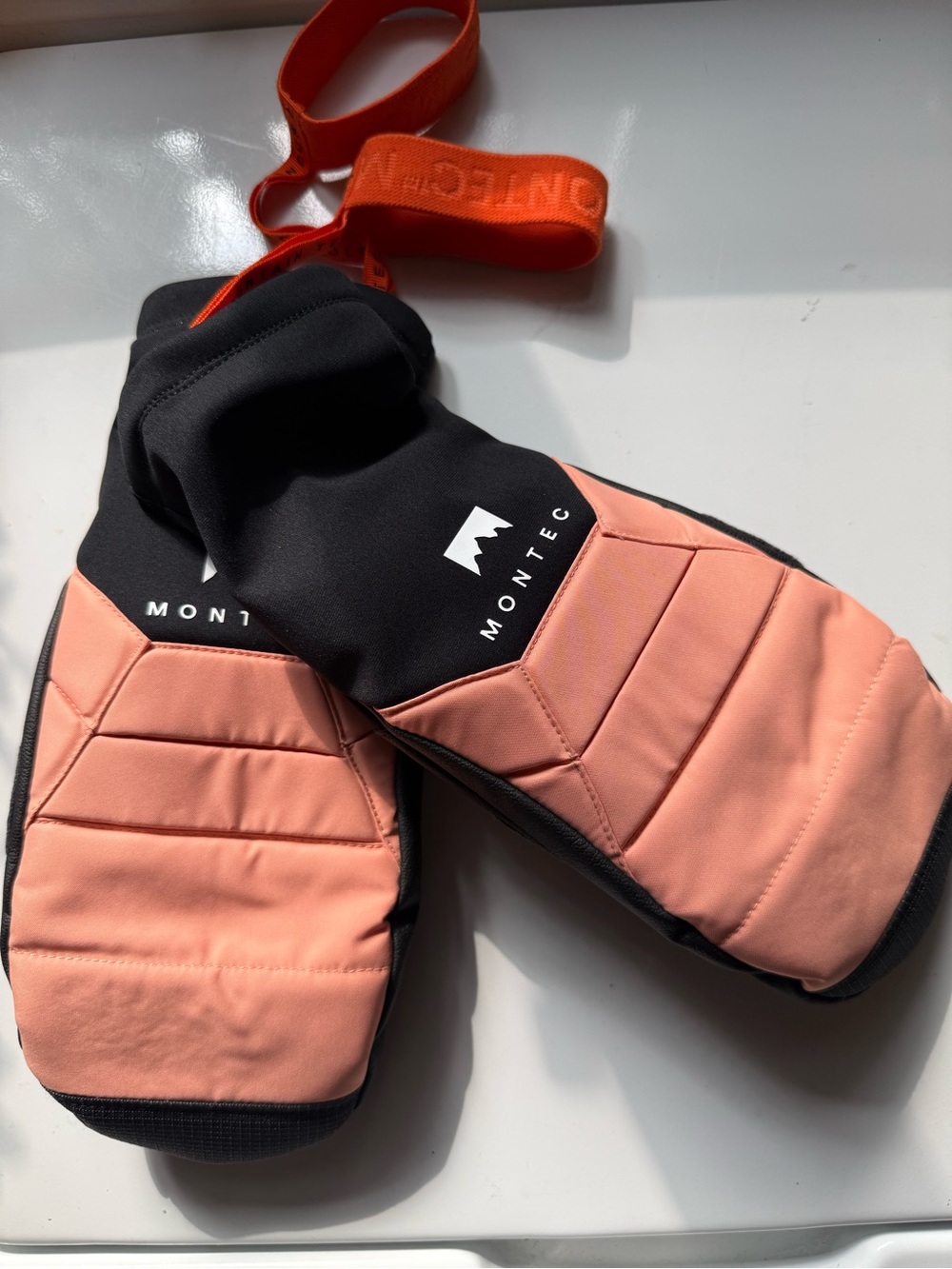 Montec Women's Peach & Black Insulated Mittens with Wrist Leash